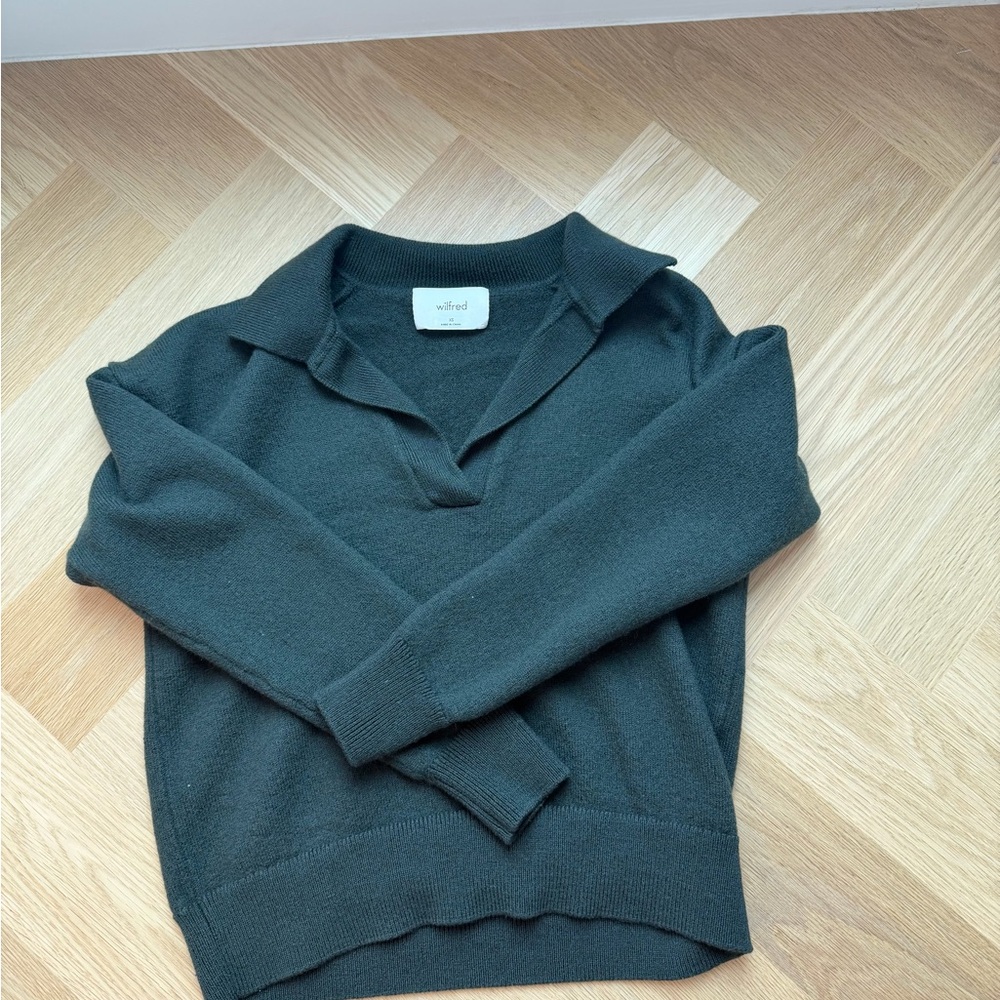Wilfred Deep Green/Charcoal V-Neck Sweater